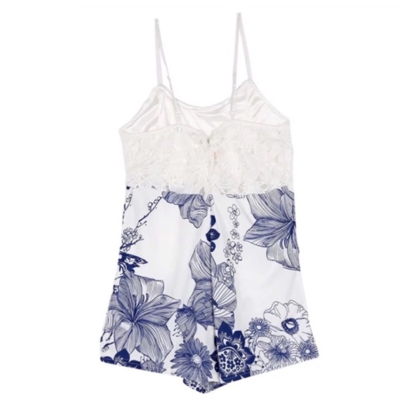 White Lace Blue Floral Cami Romper - Picture 4 of 5